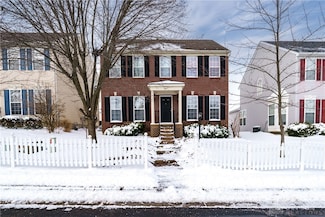 2627 Royal Gateway, Dayton, OH 45431