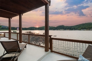 545 Summit Lake Shore Rd NW, Olympia, WA 98502