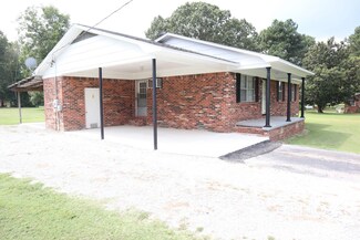 842 Lower Jackson Rd, Bells, TN 38006