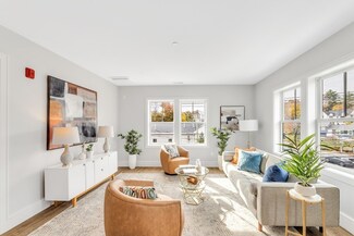 1000 Washington St Unit 216, Dedham, MA 02026