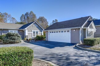 3905 Wood Duck Way, Hendersonville, NC 28792