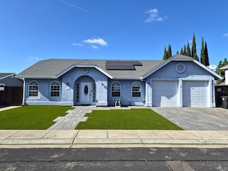 581 Dawn Dr, Manteca, CA 95336