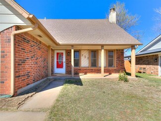 333 Chickasaw Ln, Yukon, OK 73099