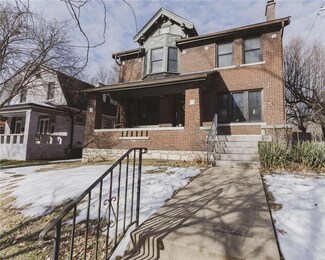 7001 Waterman Ave, Saint Louis, MO 63130