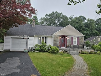 34 Round Lake, Monroe, NJ 10950