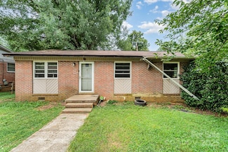 1229 Elizabeth Ave, Statesville, NC 28677