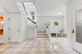 107 Cambridge St, Winchester, MA 01890