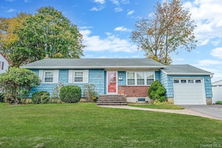 266 Tree Rd, Centereach, NY 11720