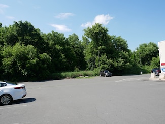 38 Elm St, Willimantic, CT 06226