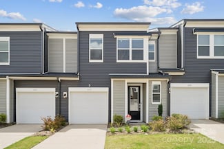 3115 Hutton Gardens Ln, Charlotte, NC 28269