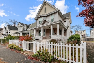 47 Lenox Ave, Bridgeport, CT 06605