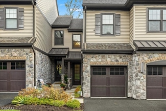 205 Mariners Pointe, Hopatcong Boro, NJ 07843