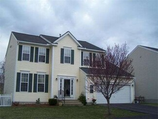 9 Taj Dr, Worcester, MA 01605