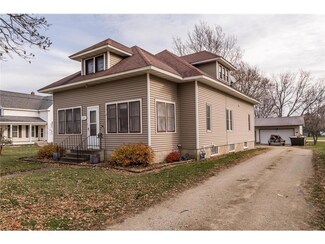 209 East St N, Claremont, MN 55924
