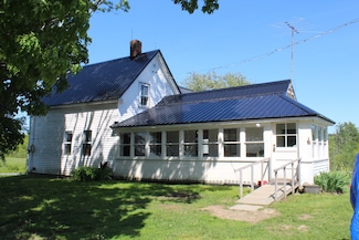 81 Blueberry Ln, Stockton Springs, ME 04981