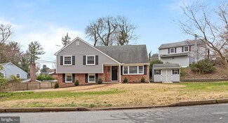 110 Woodview Ln, Media, PA 19063