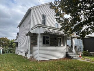 935 Cooper St, Vandergrift, PA 15690