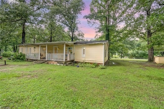 324 Colonial Loop, Randleman, NC 27317