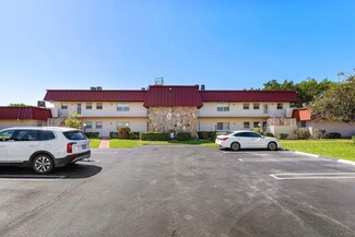 12020 W Greenway Dr Unit 106, Royal Palm Beach, FL 33411