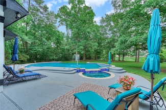 15471 Castlebrook Ct, Montgomery, TX 77316