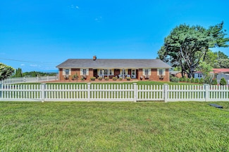 151 Murray Ct, Roanoke, VA 24019