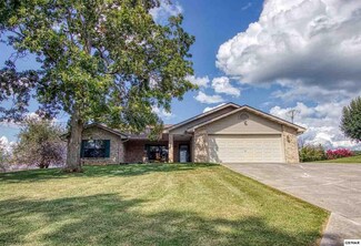 2953 Oak Top Ct, Kodak, TN 37764