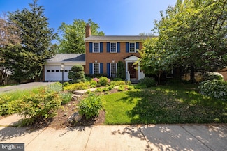 4887 35th Rd N, Arlington, VA 22207