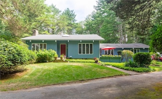1425 Diplomat Dr, East Greenwich, RI 02818