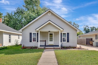 112 S Emporia St, Haven, KS 67543