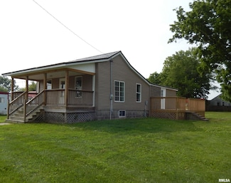 300 E Summer St, Plymouth, IL 62367