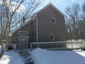 141 Raven Dr, East Stroudsburg, PA 18302