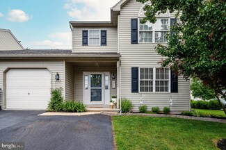 6093 Pond View Dr, Birdsboro, PA 19508