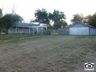 2040 NE Waterloo Ave, Murdock, KS 67111