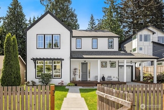 3815 NE 89th St, Seattle, WA 98115