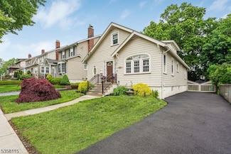 356 Chestnut St, Nutley, NJ 07110