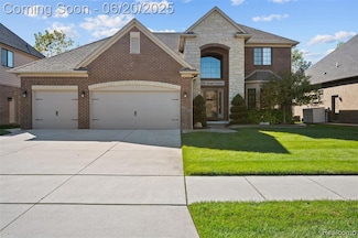 52281 Tacoma Narrows Dr Unit 44, Macomb, MI 48042