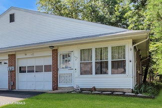153 B Rosewood Dr, Manchester Township, NJ 08759