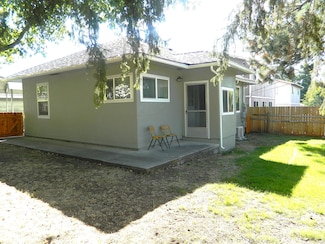 2740 Berkeley St, Klamath Falls, OR 97601
