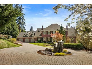 2254 Knaus Rd, Lake Oswego, OR 97034
