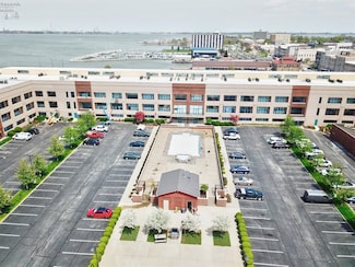 401 W Shoreline Dr Unit 202, Sandusky, OH 44870