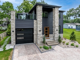 14609 Dewey St, Cedar Lake, IN 46303