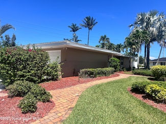 704 Malibu Ln, Indialantic, FL 32903