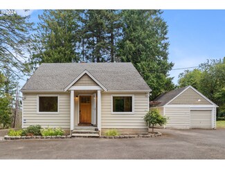7938 SE Barbara Welch Rd, Portland, OR 97236