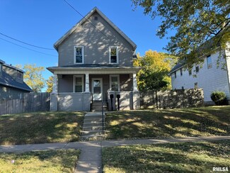 1029 18th Ave, Moline, IL 61265