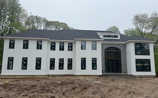 1629 Cedar Swamp Rd, Glen Head, NY 11545