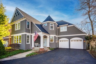 405 E Blodgett Ave, Lake Bluff, IL 60044