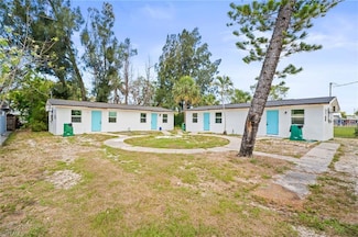 2316 Bayside St, Naples, FL 34112