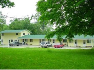 8975 E Southshore Dr, Unionville, IN 47468