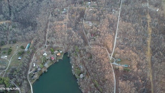 30 Diane St, Crossville, TN 38555