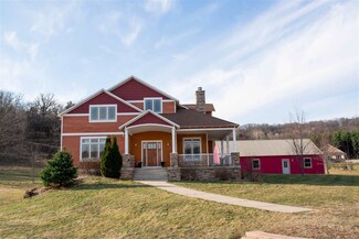 9360 Dunlap Hollow Rd, Mazomanie, WI 53560
